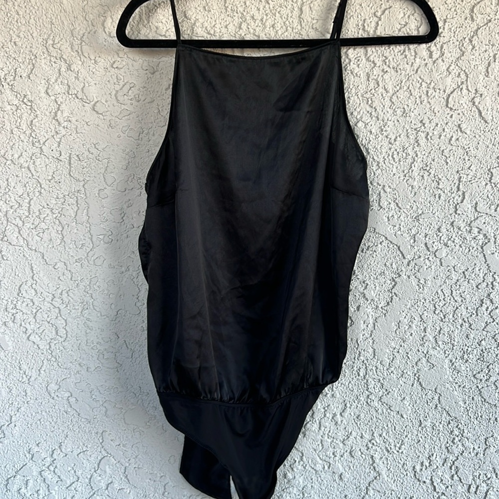 ABERCROMBIE    BLACK SIZE L